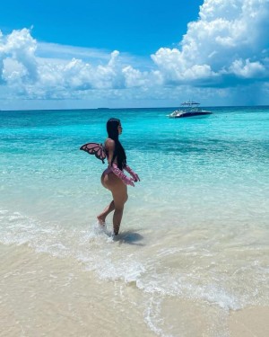 Jailyne Ojeda Post #21