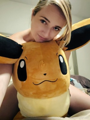 Kate England Photo #6