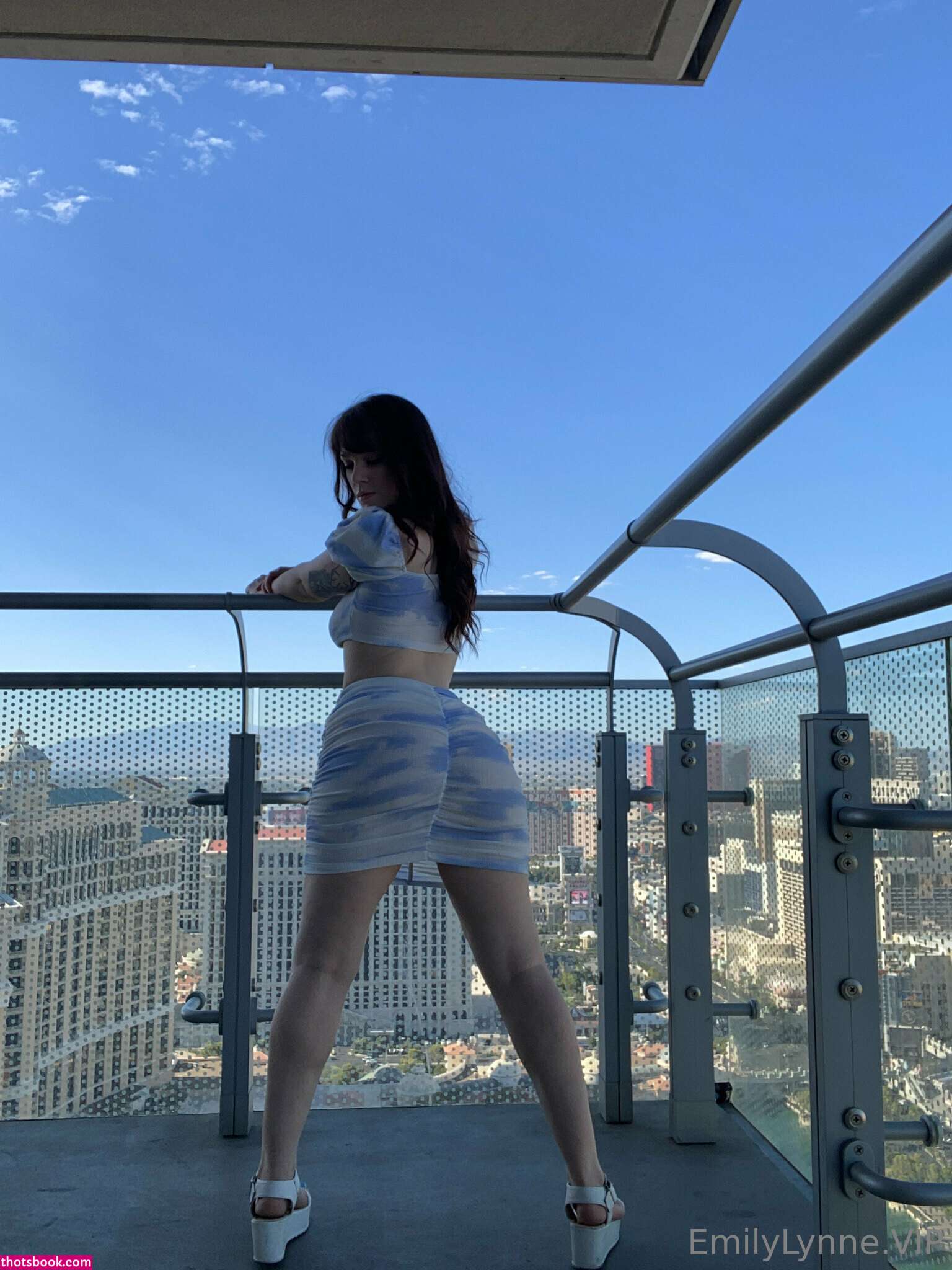 Emily Lynne Photo #254