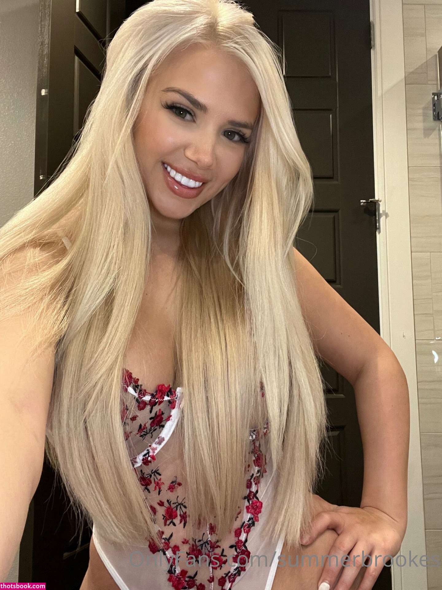 Summer Brookes Photo #8