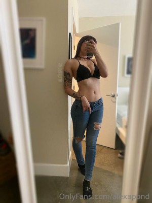 Alexa Pond Photo #63