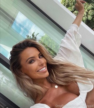 Anniek Van Kuelen Photo #42