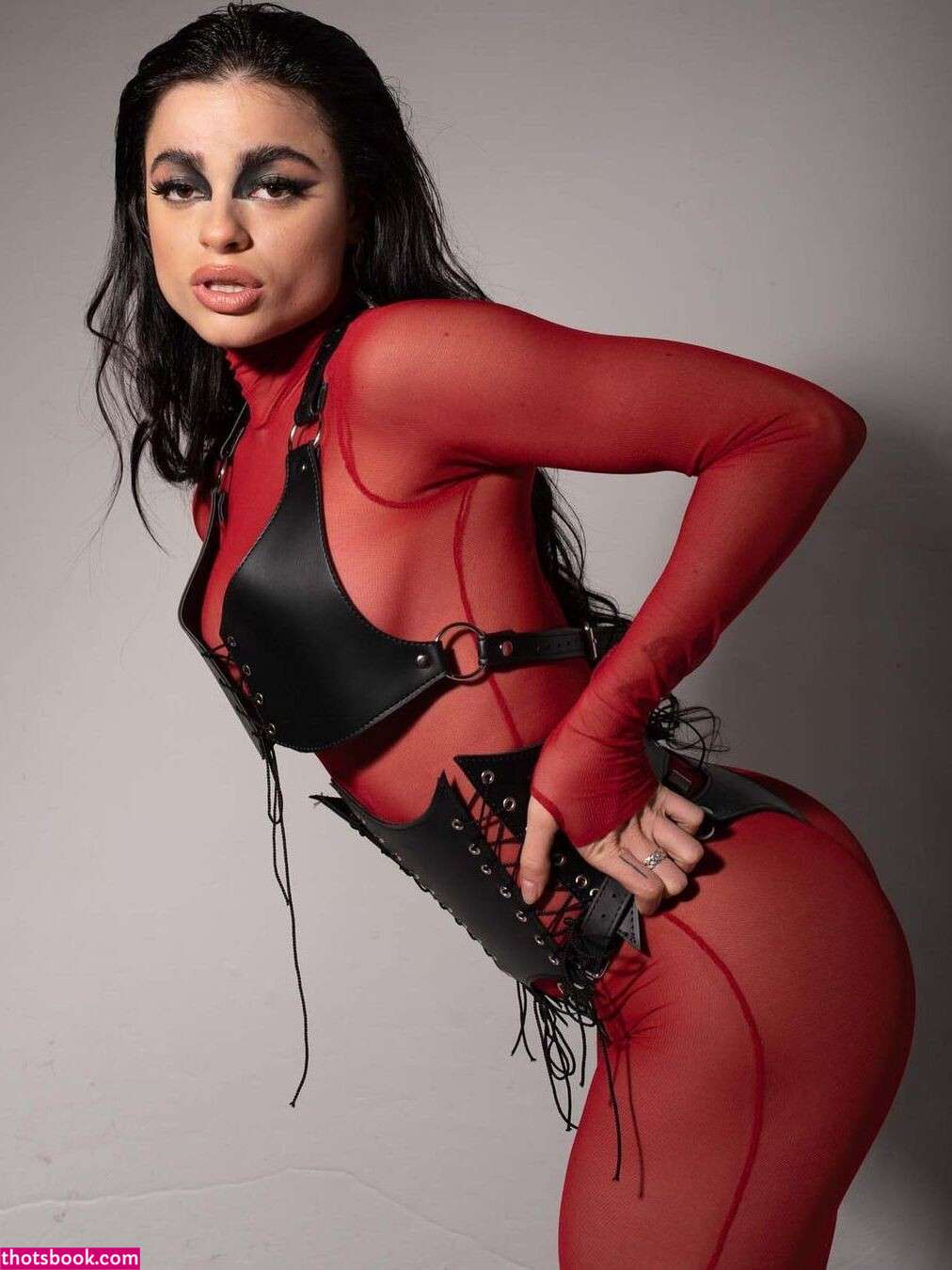 Juli Savioli Photo #37