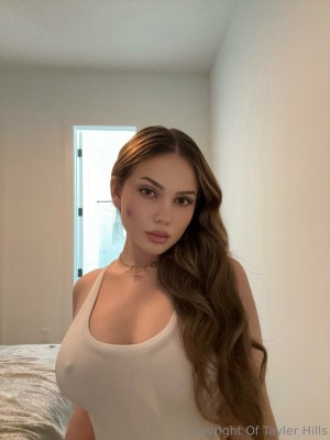 Tayler Hills Photo #337