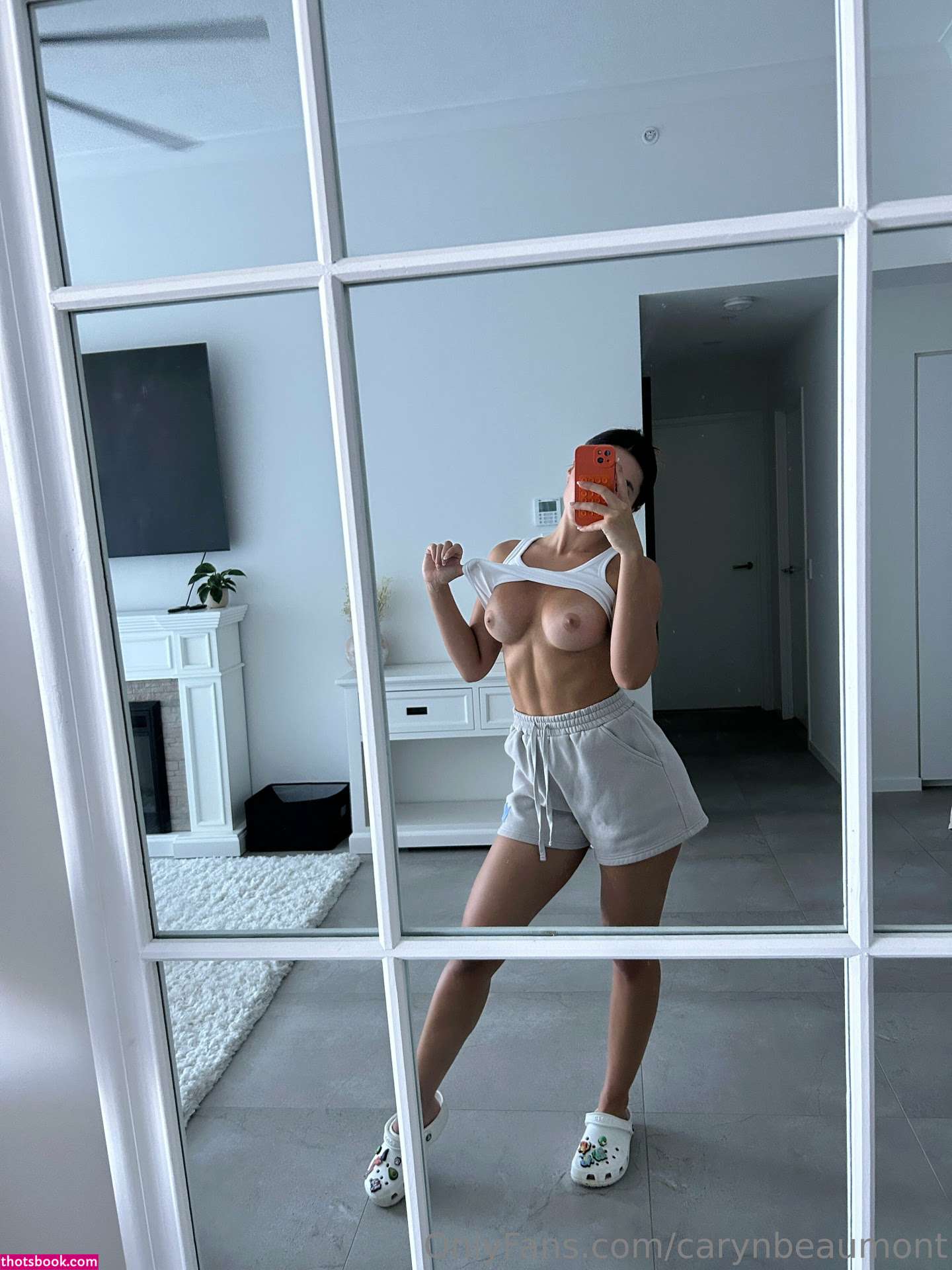 Caryn Beaumont Photo #127