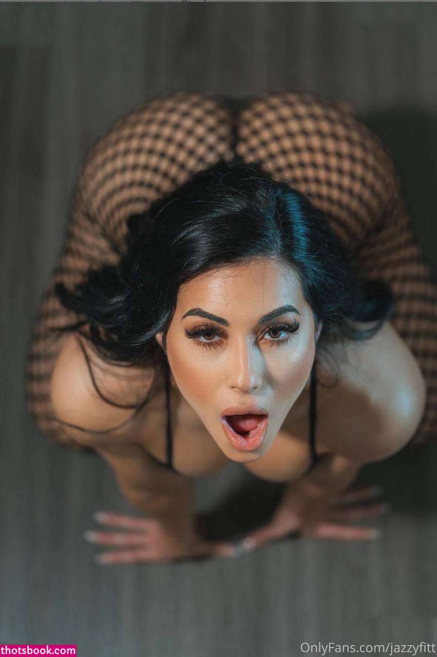 Jazmin Pineda Photo #14