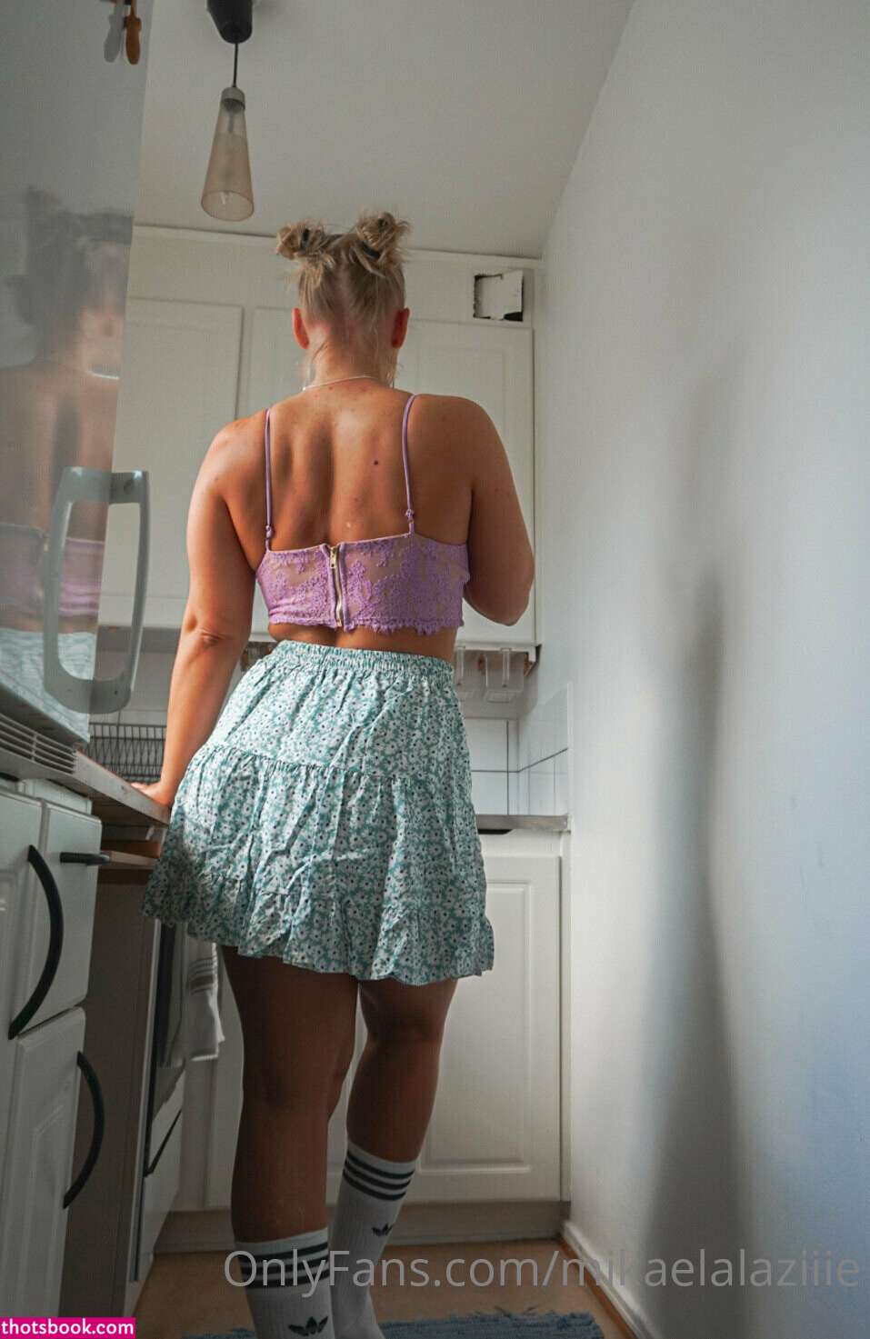 mikaelaburrito Photo #11