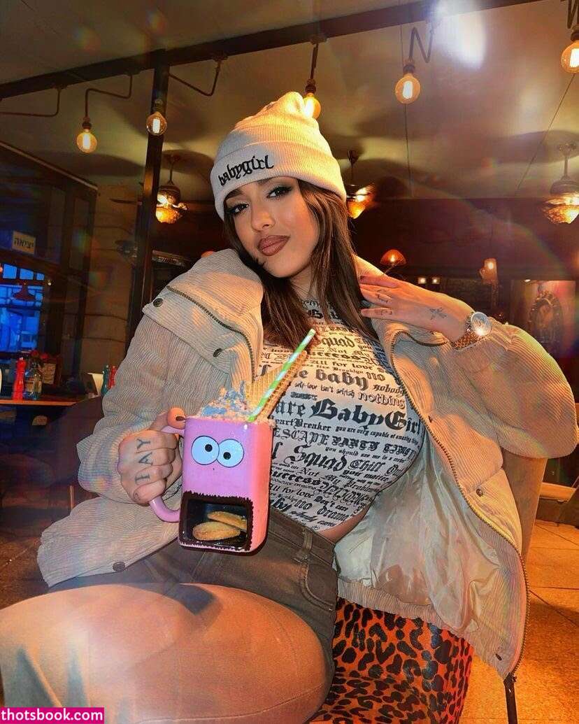 May Bakshi Photo #43