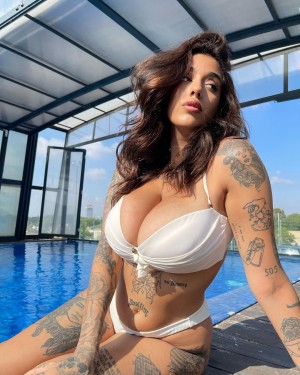 May Bakshi Photo #58