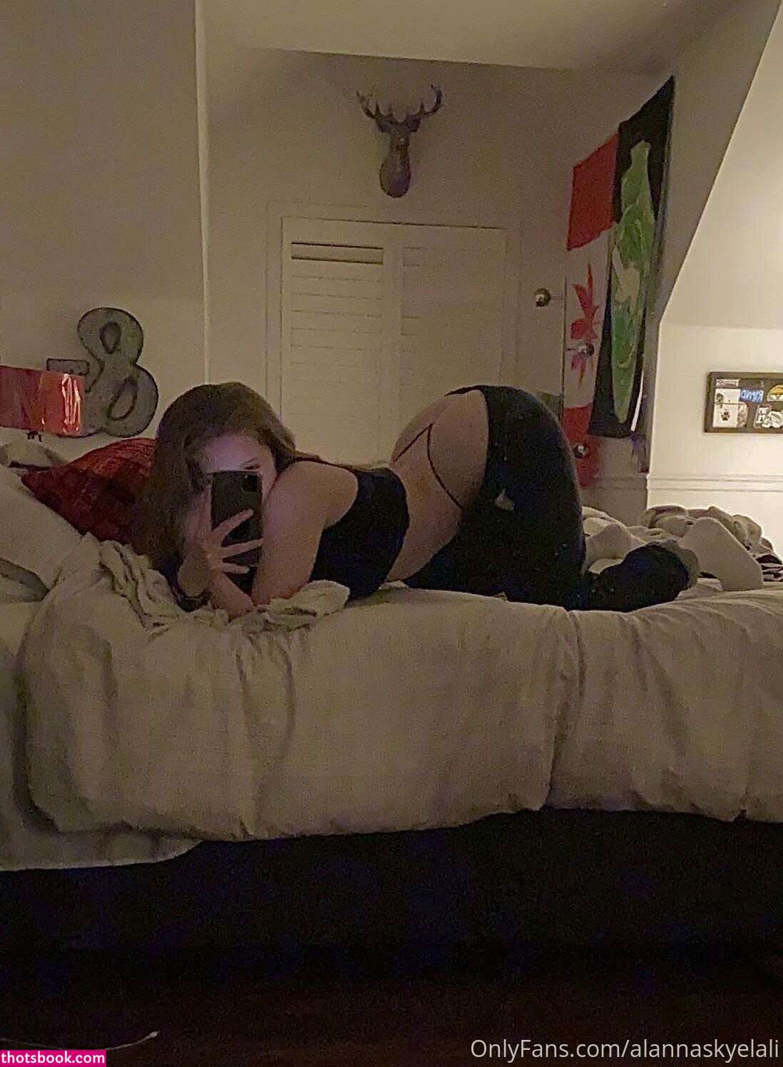 Alanna Skye Photo #30