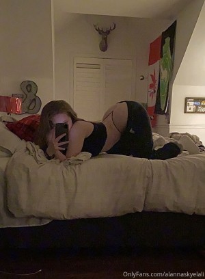 Alanna Skye Photo #30