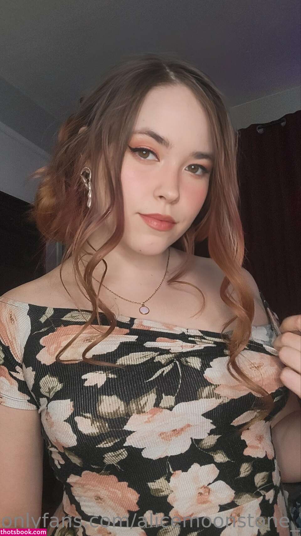 Alice Moonstone Photo #120