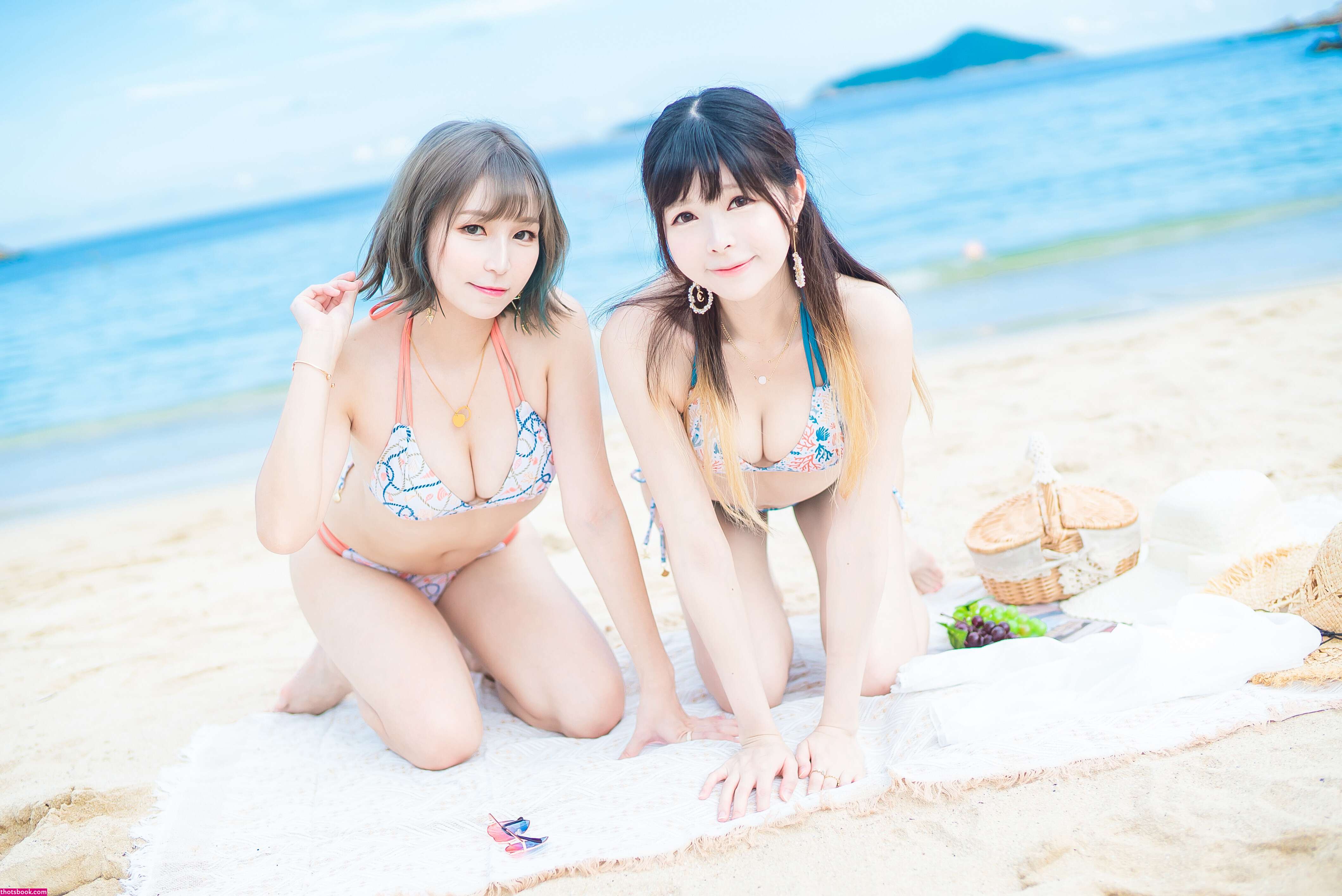 Hanari Takanashi Photo #2