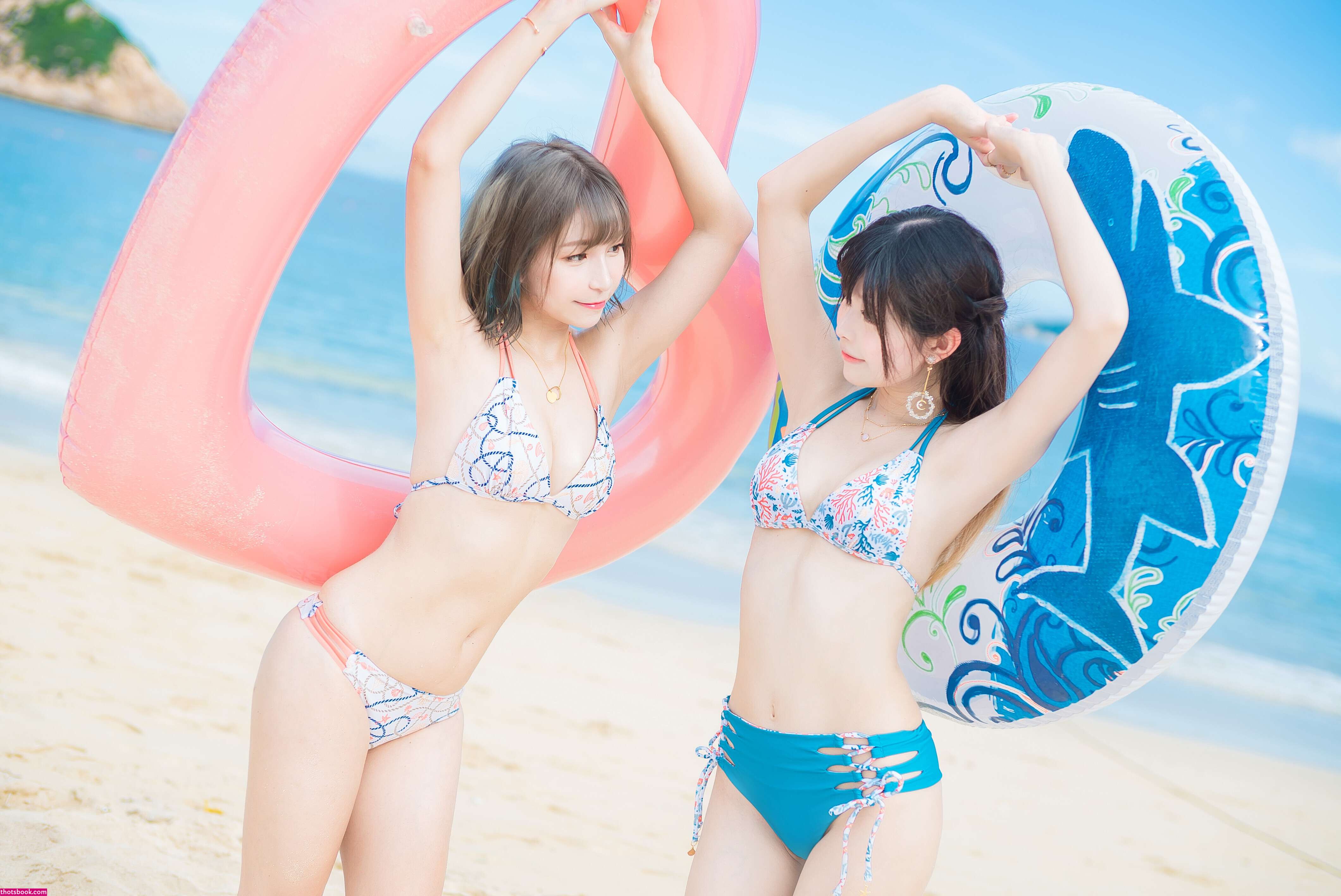 Hanari Takanashi Photo #4