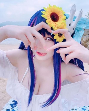 Hanari Takanashi Photo #24