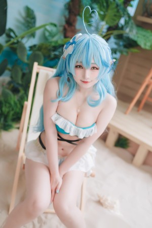 Hanari Takanashi Photo #40