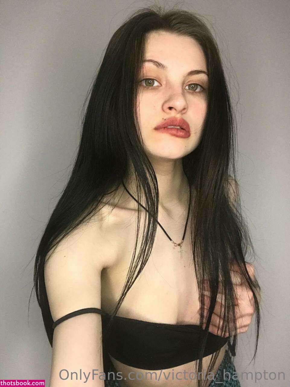 Victoria Hampton Photo #65