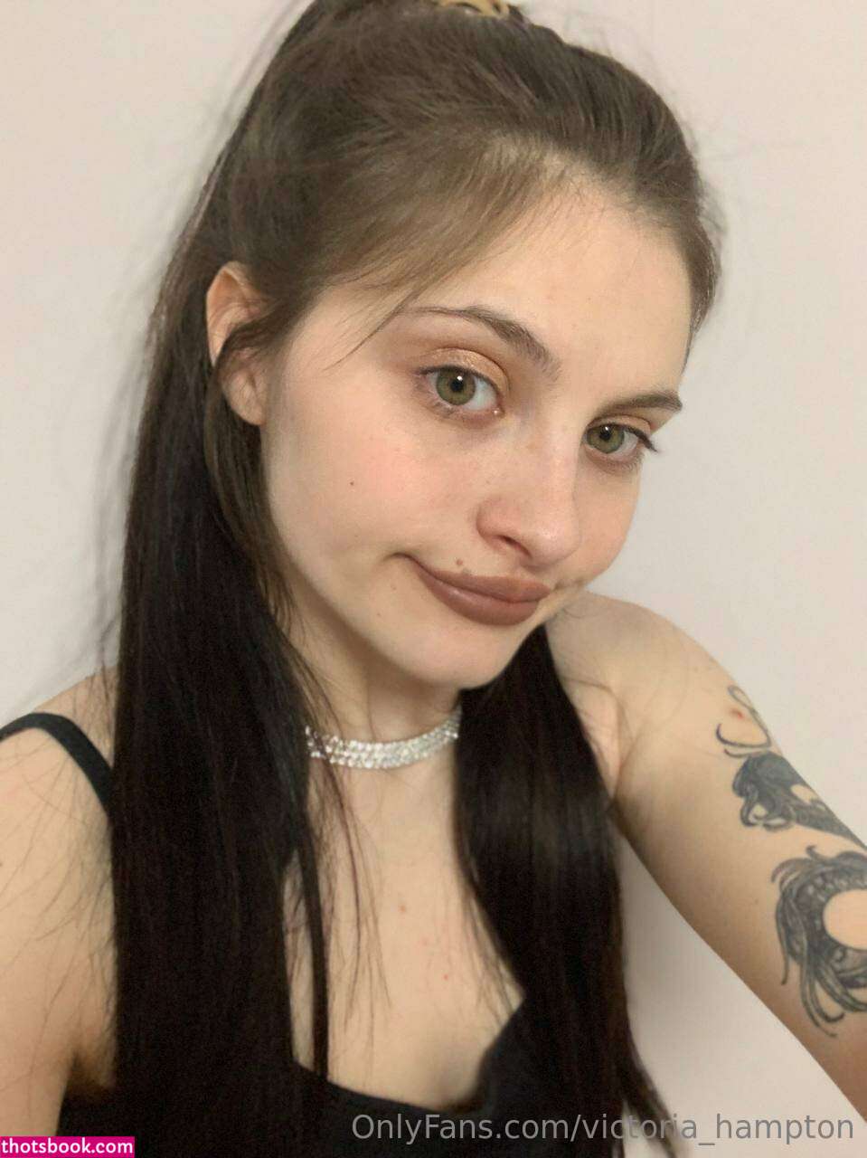 Victoria Hampton Photo #91