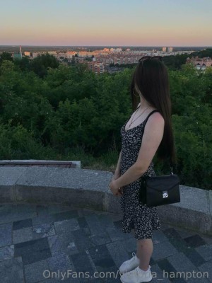 Victoria Hampton Photo #76