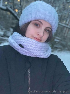 Victoria Hampton Photo #94