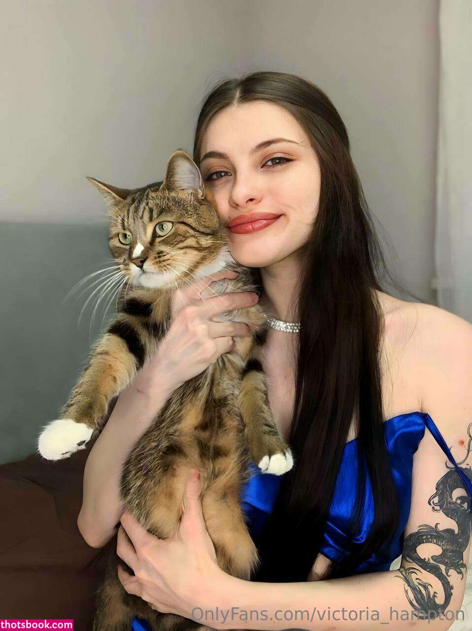 Victoria Hampton Photo #133