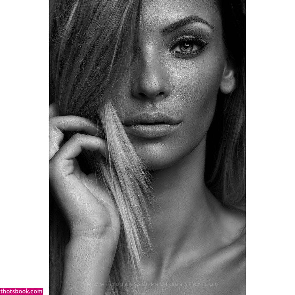 Anniek Van Kuelen Photo #88