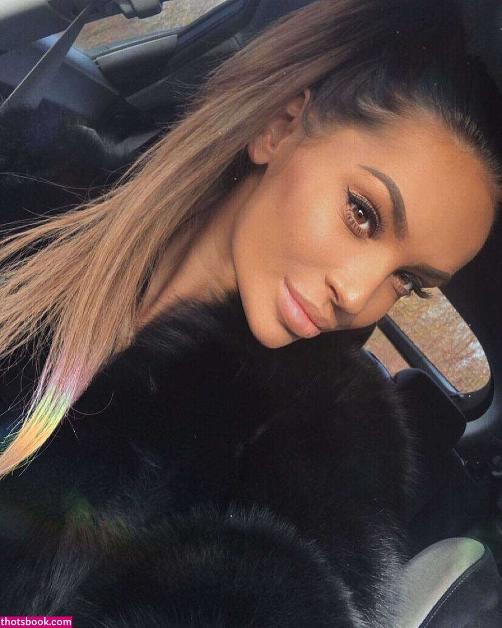 Anniek Van Kuelen Photo #242