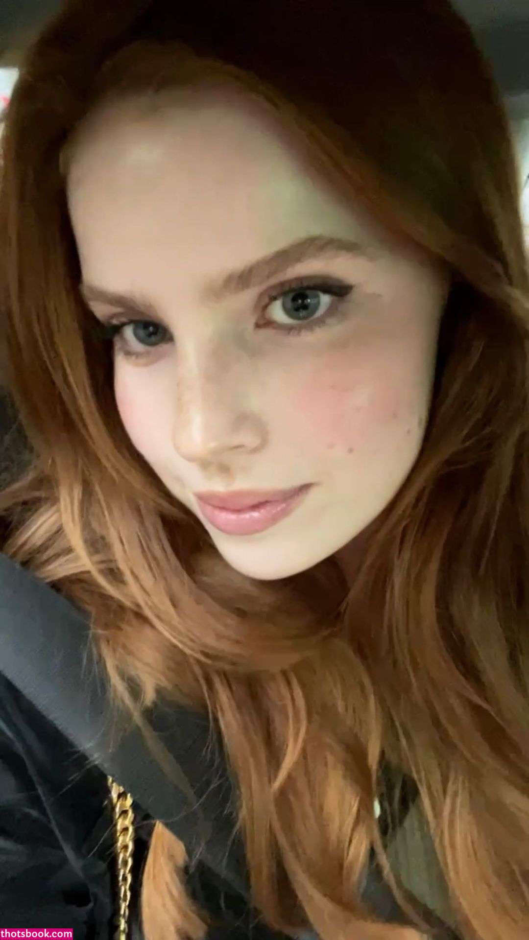 Emily Deyt Photo #49