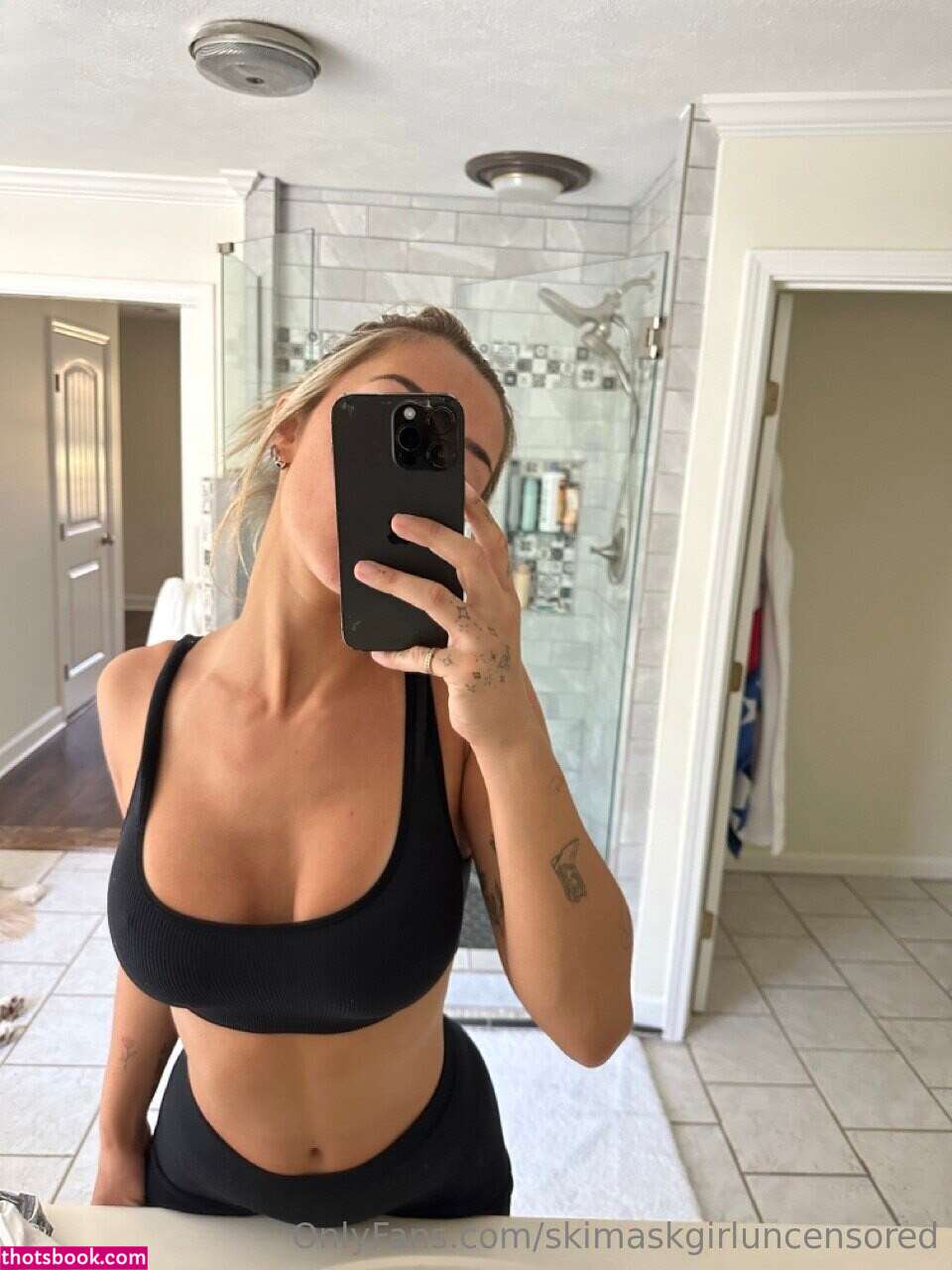 Briana Armbruster Photo #254