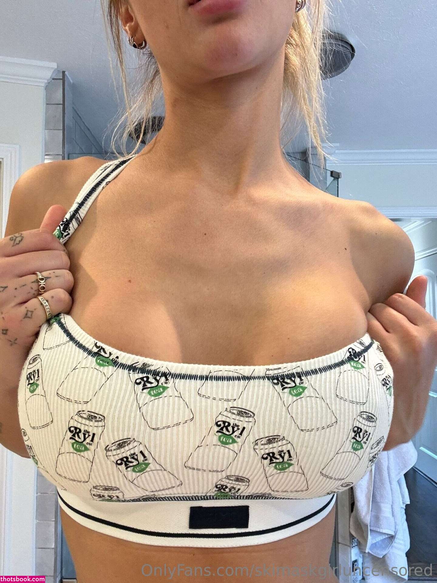 Briana Armbruster Photo #261