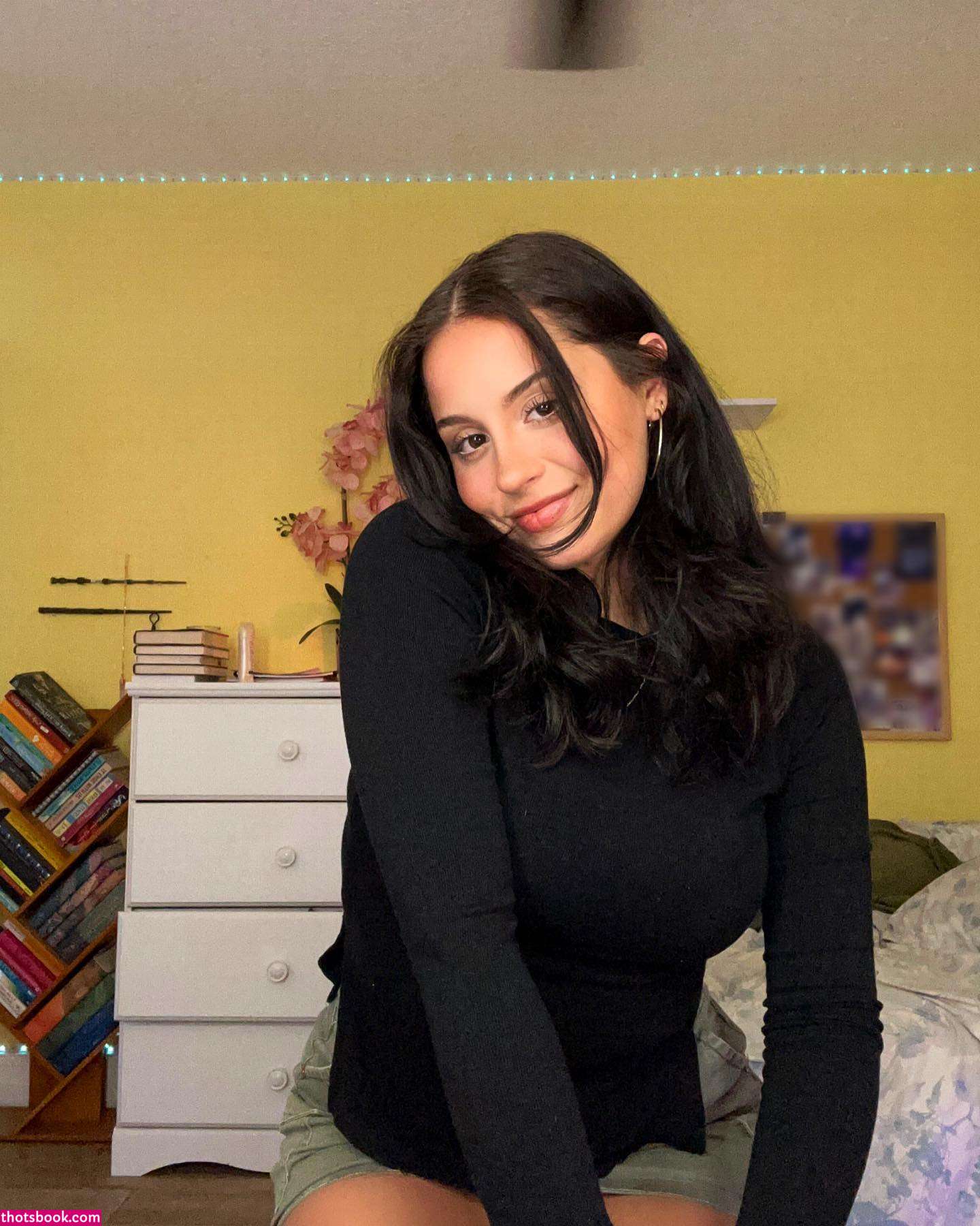 Stef Solari Photo #10