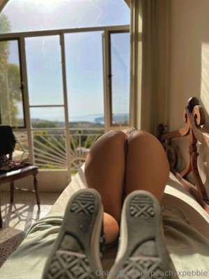 Peachyxpebble Photo #100