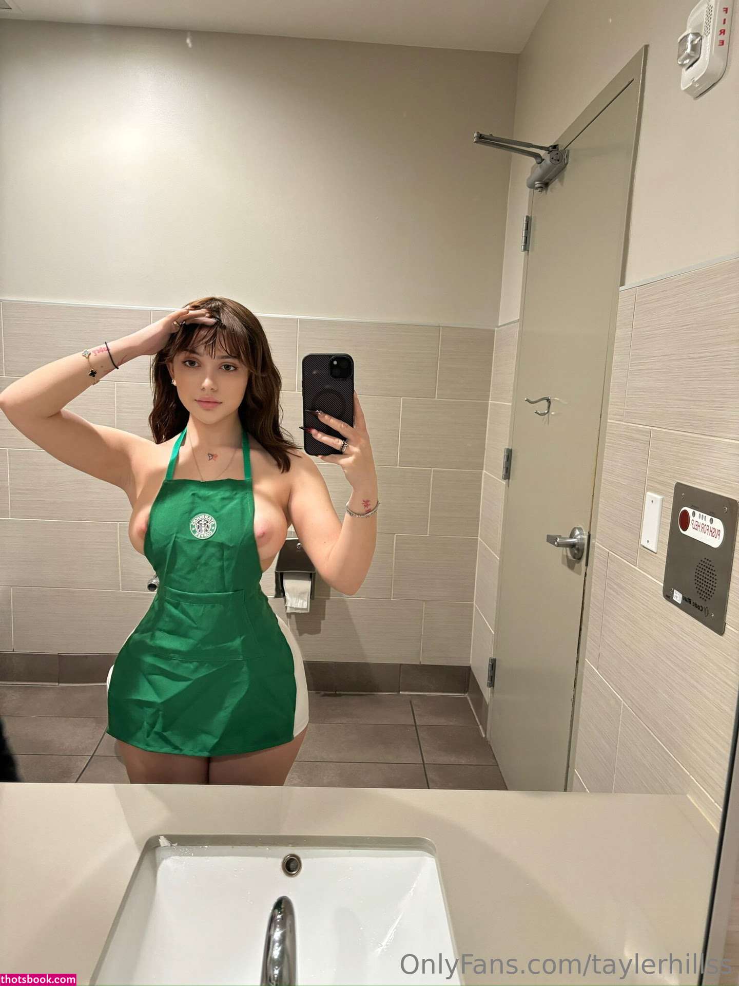 Tayler Hills Photo #775