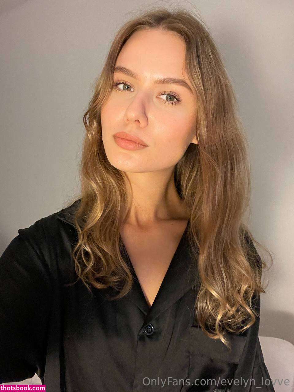 Evelyn Lovve Photo #42