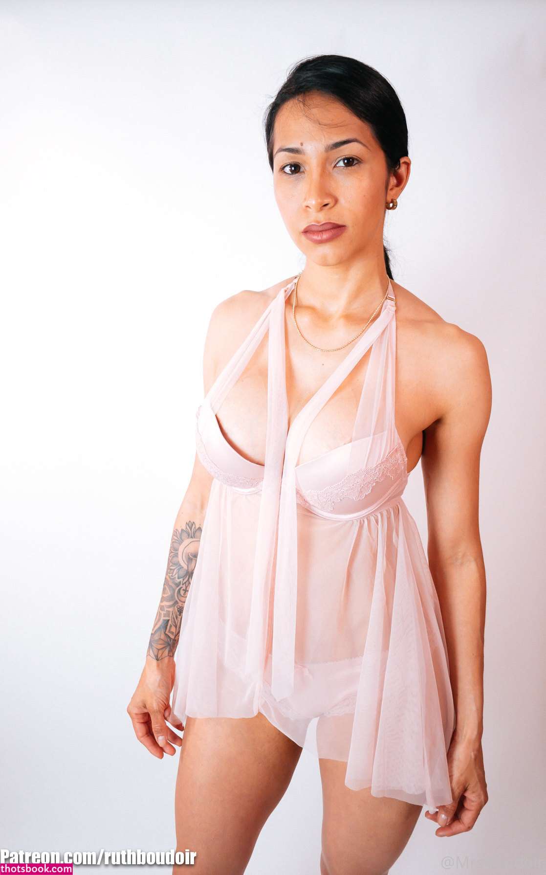 Ruth Medina Photo #110