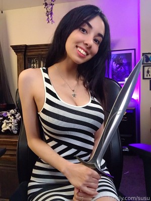 Swimsuit Succubus Photo #6