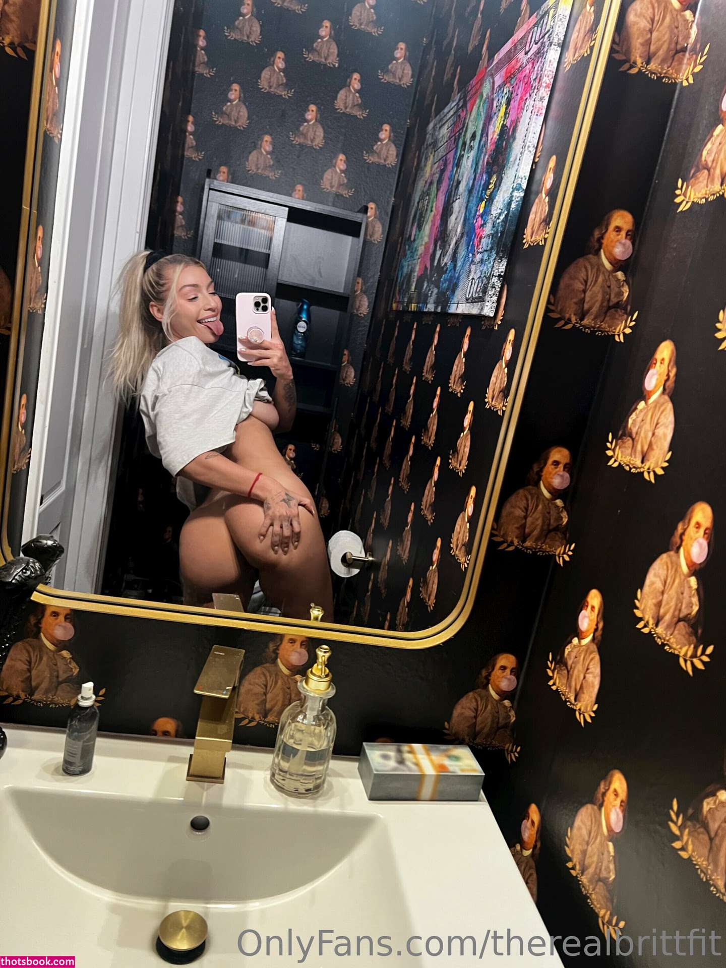 Therealbrittfit Photo #226