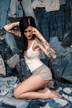 Arryn Zech Photo #583