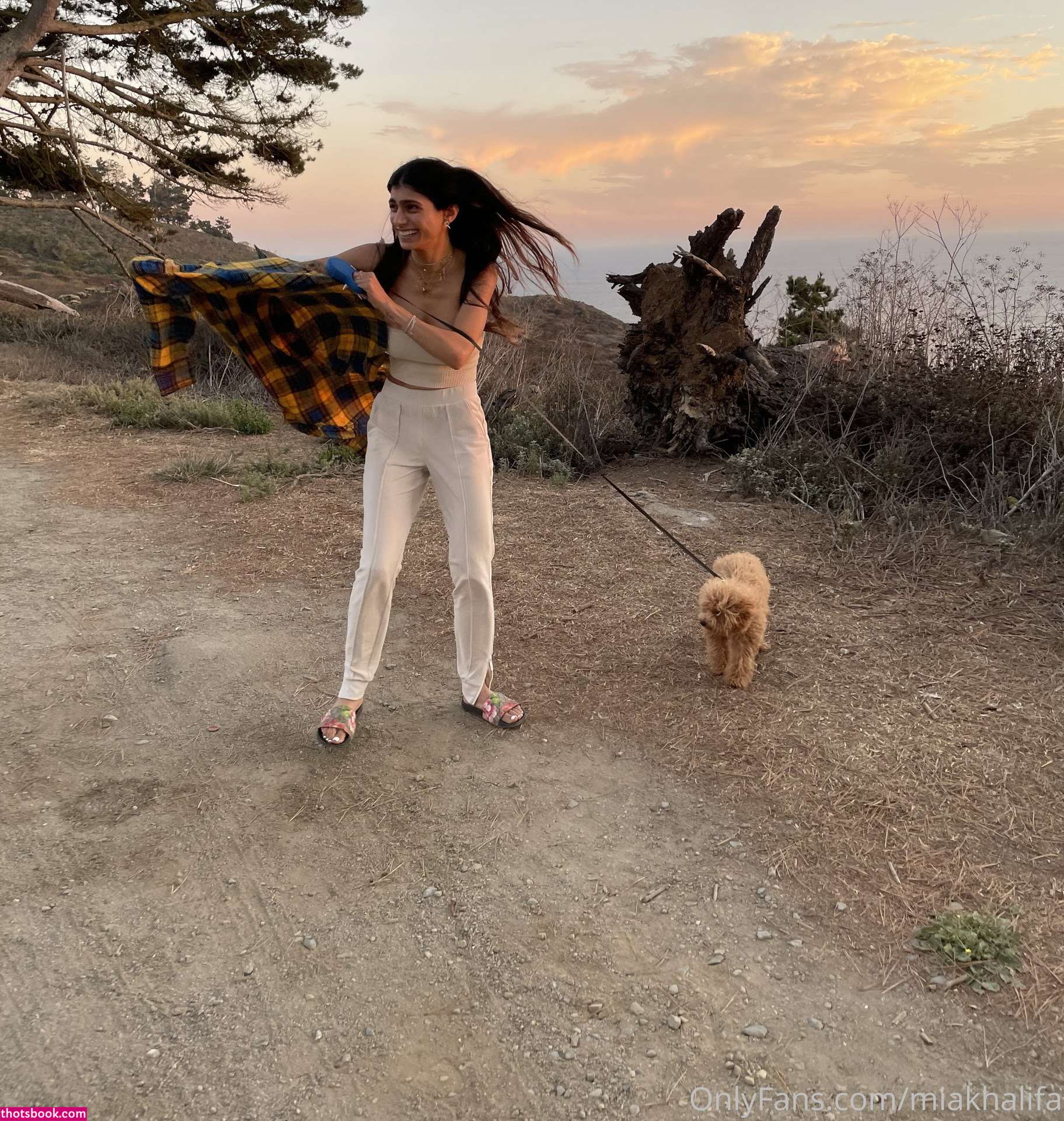 Mia Khalifa Photo #935