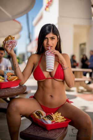 Mia Khalifa Photo #971