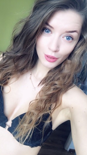 Mirbee Mirella Photo #1