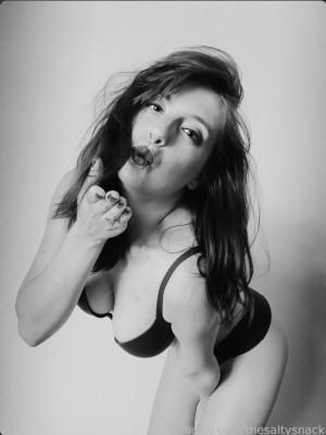 Kenika Kona Photo #122