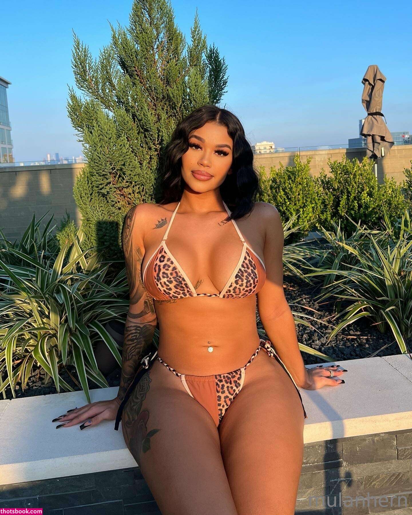 Mulan Hernandez Photo #39