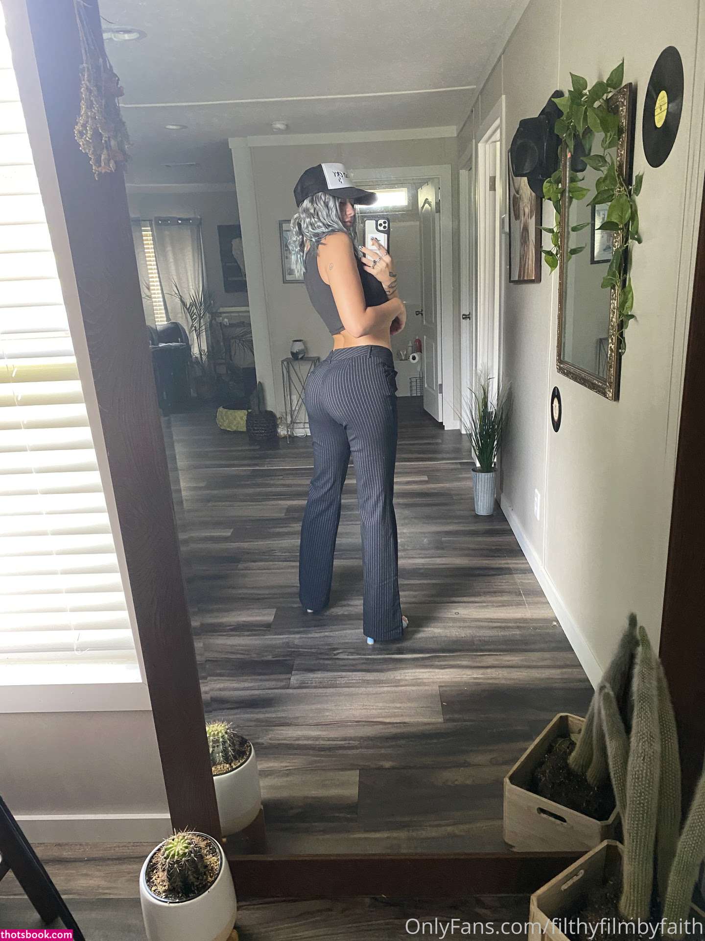 Faith Irving Photo #11