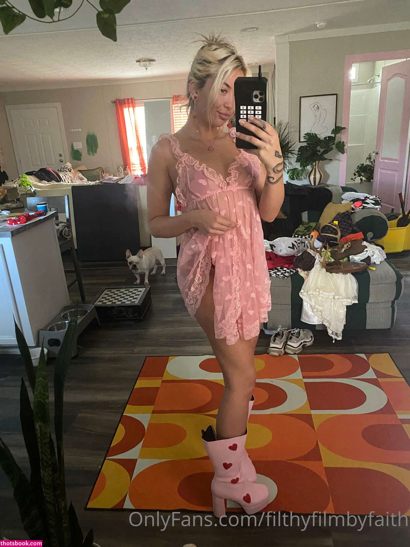 Faith Irving Photo #16