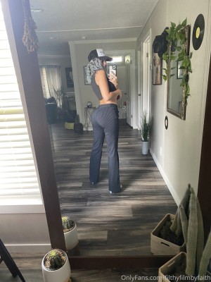 Faith Irving Photo #11