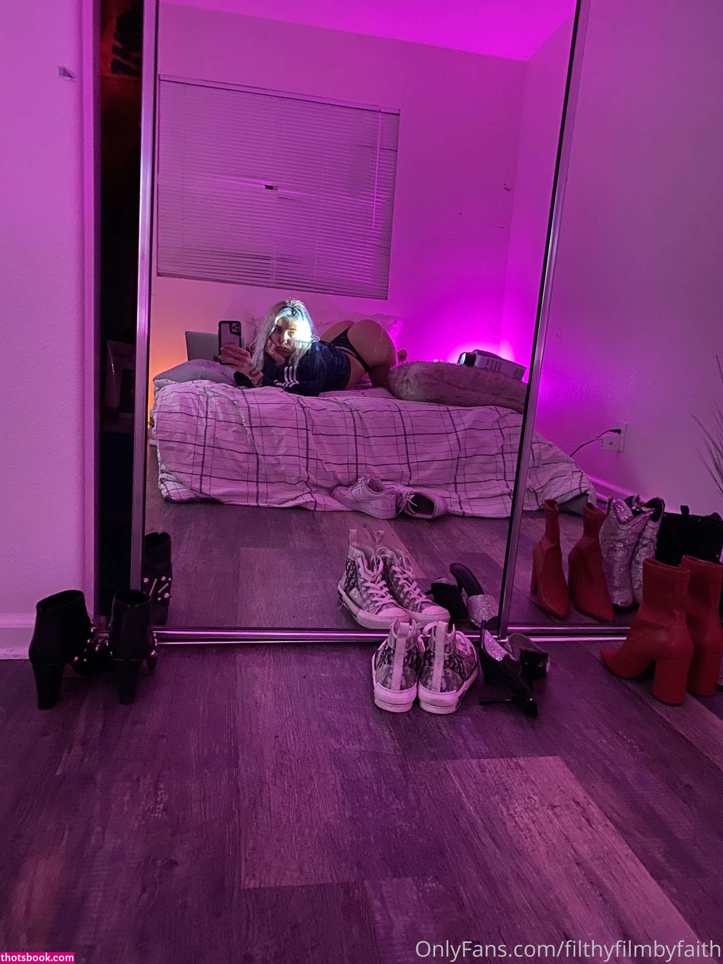 Faith Irving Photo #38