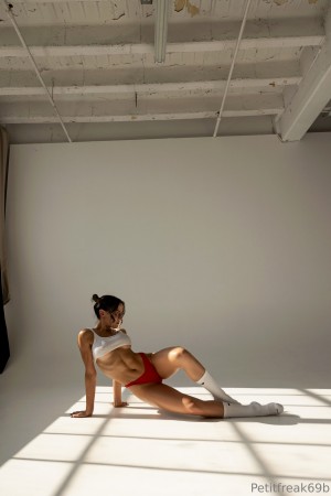 Petitfreak69b Photo #572