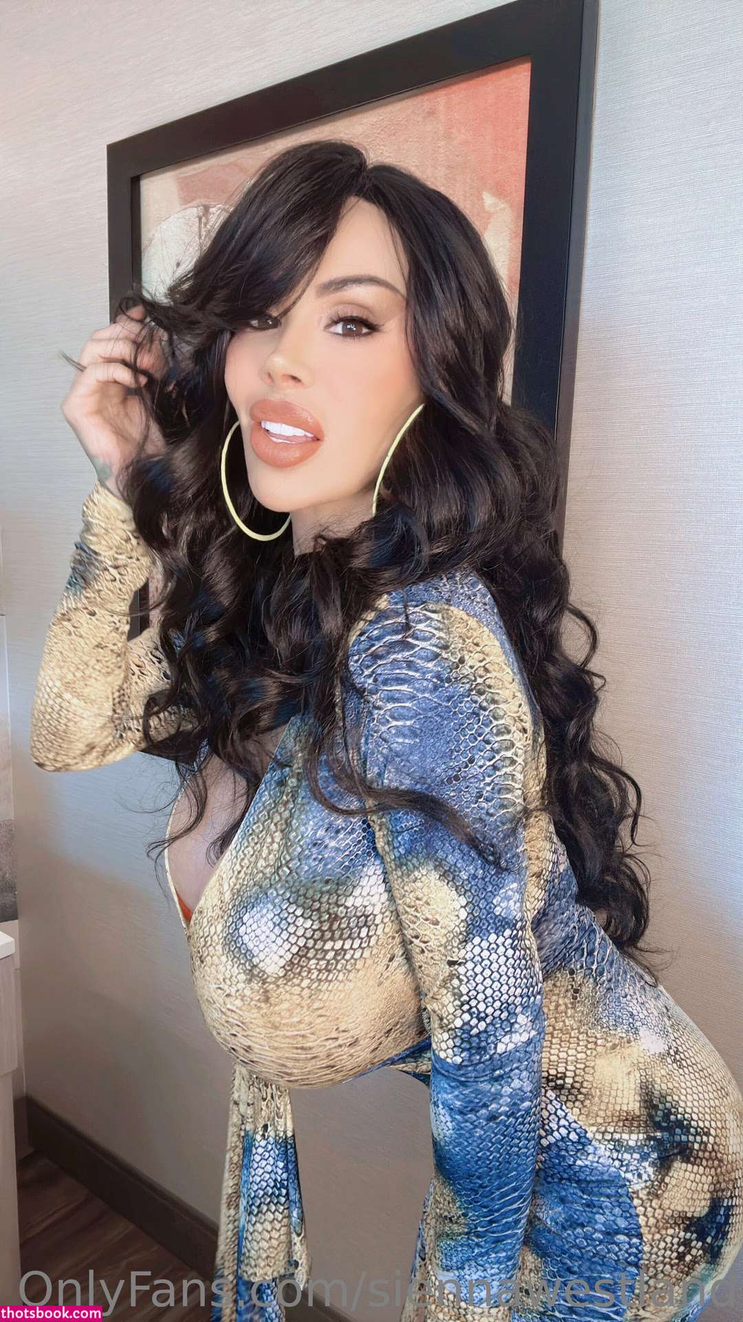 Sienna West Photo #16