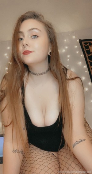 Graciesquirts Photo #48